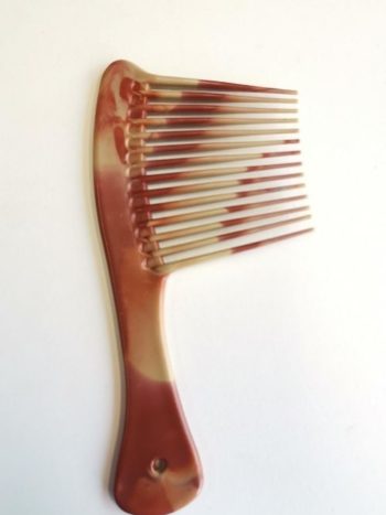 Style Handle Comb Large Teeth